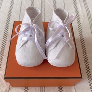 Hermes Linen booties🐣